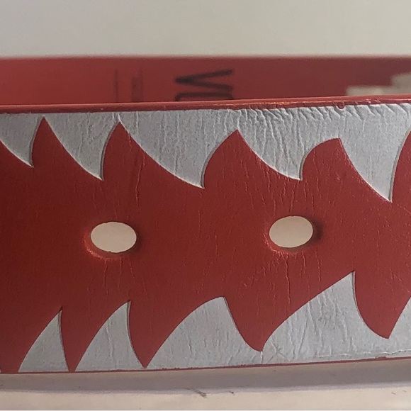 Volcom Kids Creature Belt. Teeth. Red And White. Size 22. - Picture 5 of 9